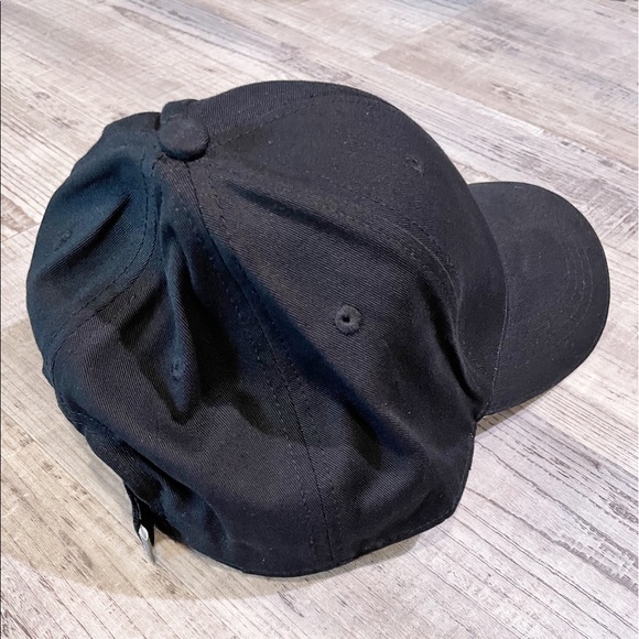 2/$20 Unisex Velcro Adjustable Chino Twill Ballcap Black / White NWT - Picture 3 of 6